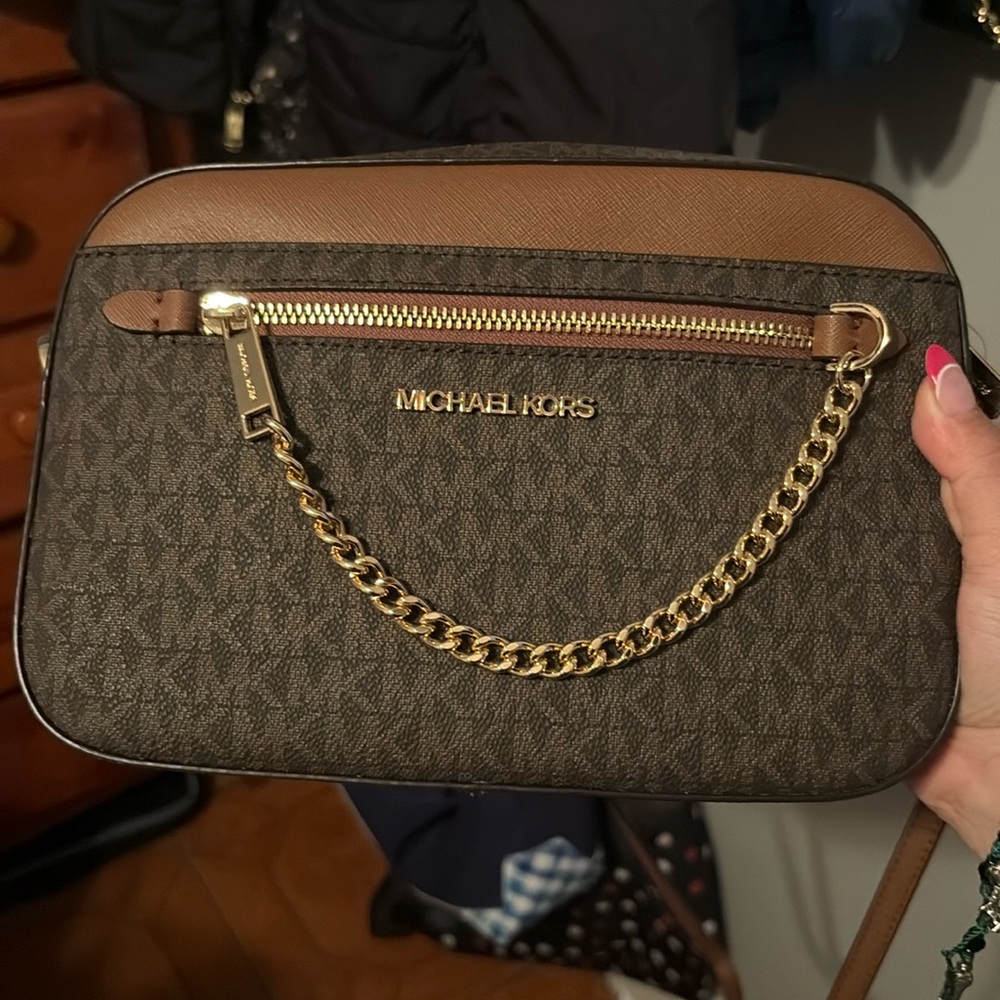 Michael Kors Jet Set Large Logo Crossbody Bag